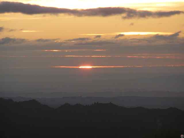 Ruahine - Sunrise Hut 016.jpg